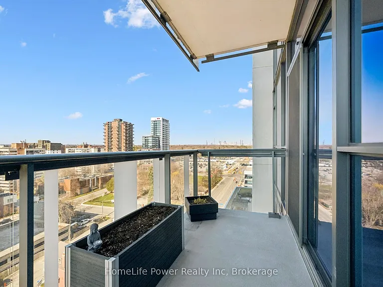 1 Hurontario St #1201 — Photo 36