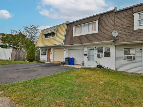 753 N Halstead St, Allentown, PA 18109