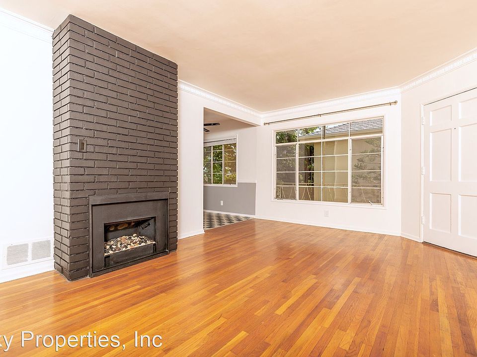 1st image of 1245 N Laurel Ave #8389852
