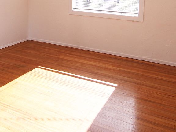 3rd image of 506 Liberty St #506