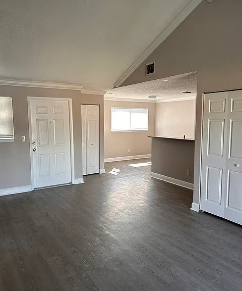 7298 Ulmerton Rd — Photo 10