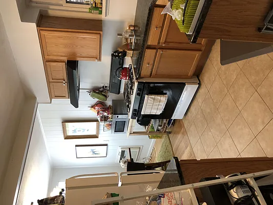 Rented by Metropolis International Realty Inc. | media 13