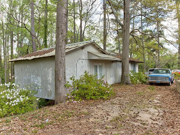 5th image of 801 Crestview Rd