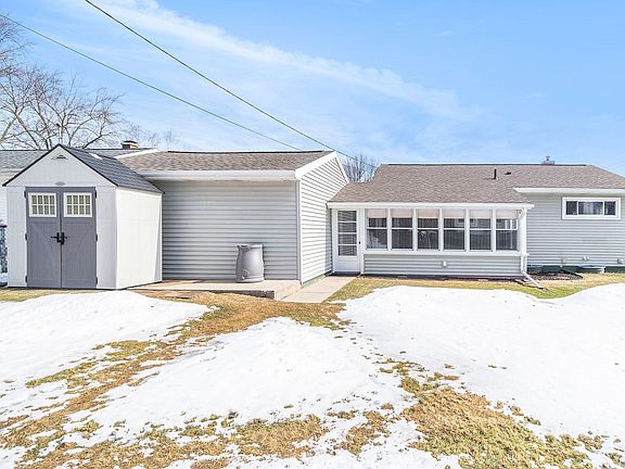 5th image of 309 N Moorland Dr