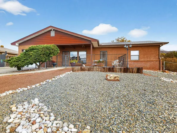 700 Omaha St NE, Albuquerque, NM 87123