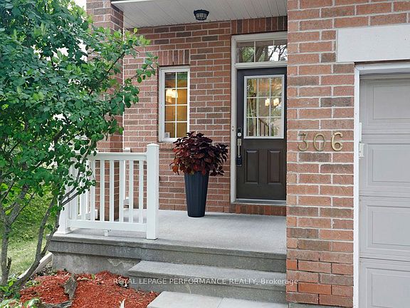 4th image of 306 Waymark Cres