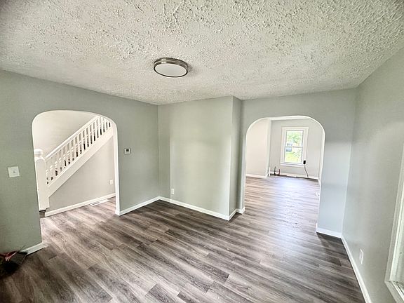 4th image of 2521 E 30th St
