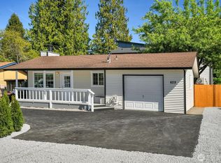629 197th, Everett, WA 98204