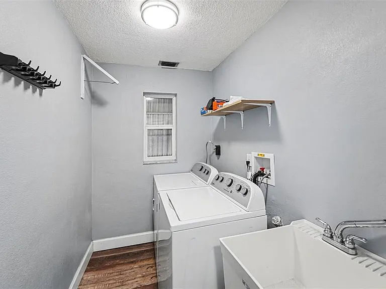 2561 Blackwood Cir — Photo 19