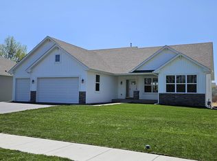 6005 Squirrel Run, Caledonia, IL 61011