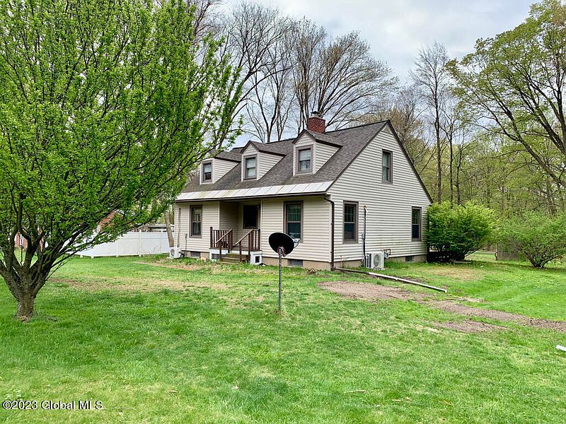 3rd image of 80 Glenridge Road