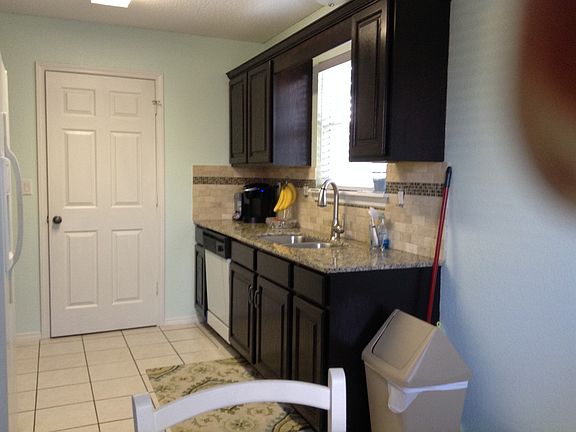 2nd image of 1155 S Pepper Tree Ln