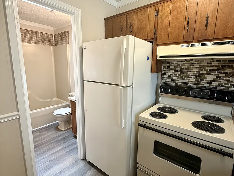 2267 Waterlick Rd #B — Photo 8