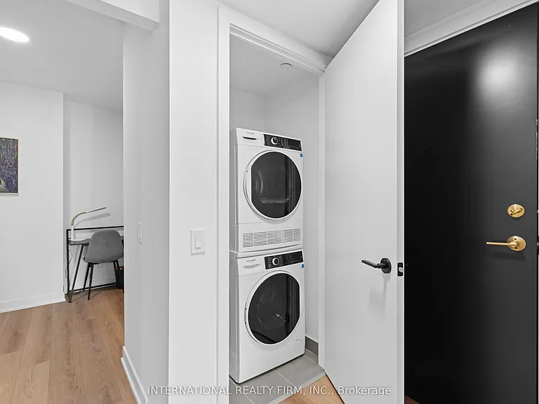 5 Lakeview Ave #409 — Photo 16