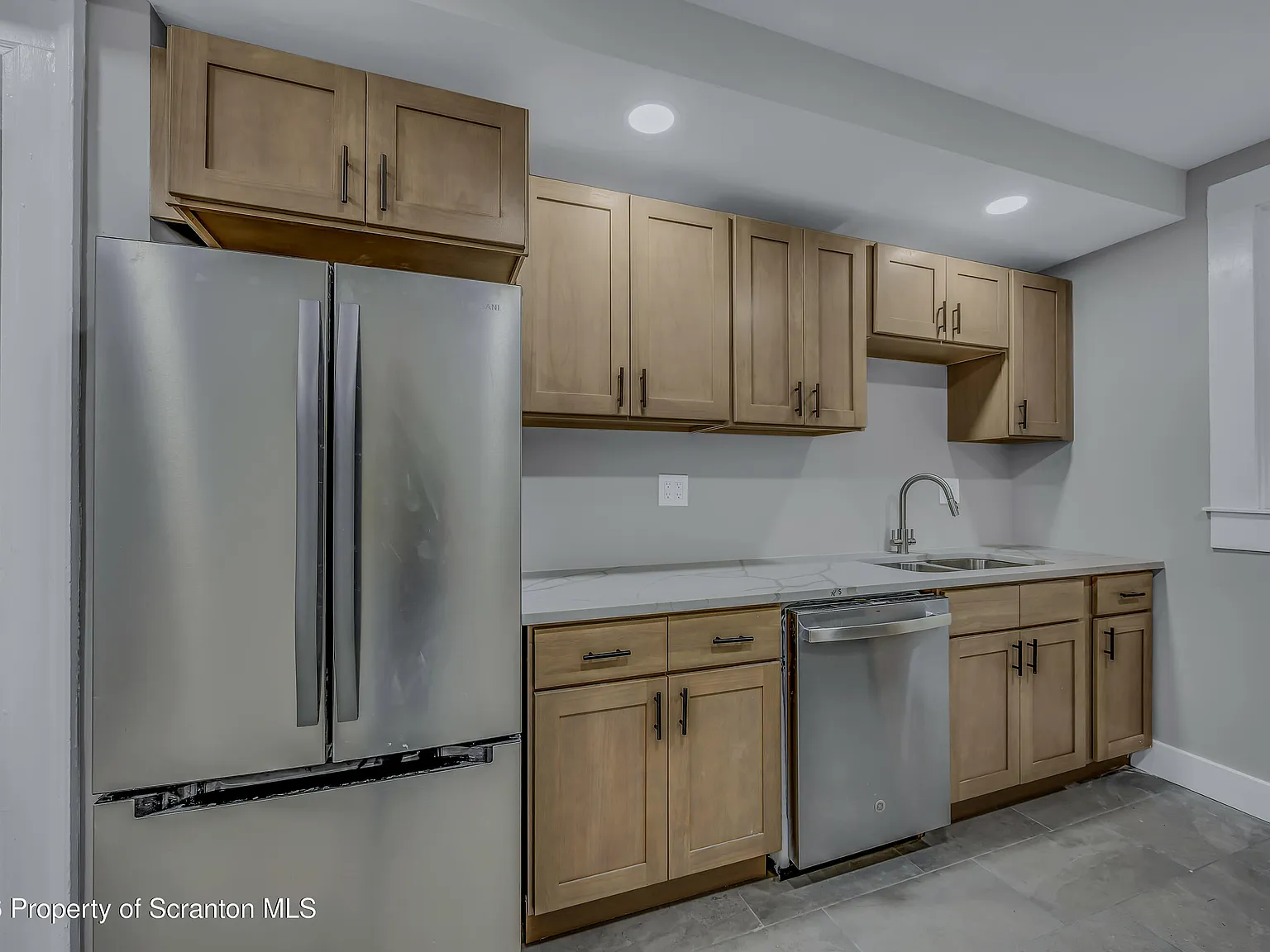 1 bed, 1.0 bath, 754 sqft, $1,295 — Photo 3