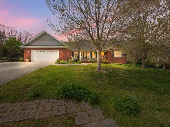 3075 Falcon Trl, Cookeville, TN 38506