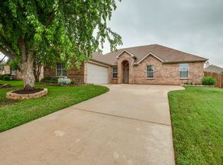 6413 Morning Dew Dr, Midlothian, TX 76065