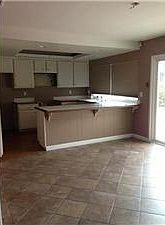 4th image of 1756 Henderson Ct