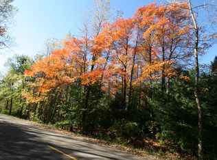 E2 70th St, South Haven, MI 49090