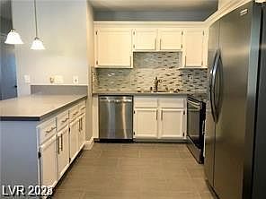 5th image of 1108 Observation Dr #1-202-1