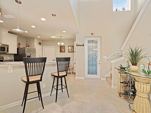 5th image of 133 Redondo Dr