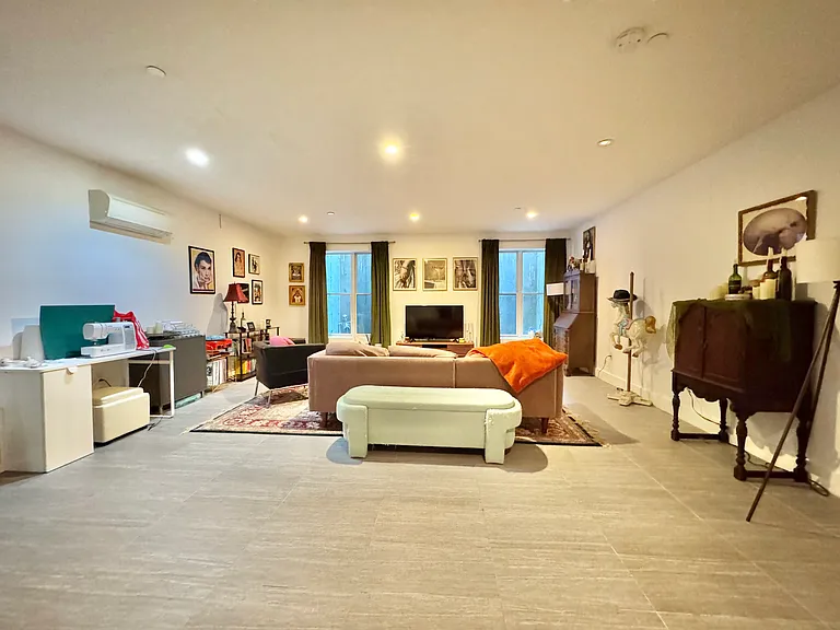 194 Hawthorne St #1R — Photo 6