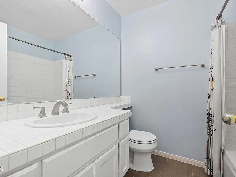 2871 Ashley Dr — Photo 29