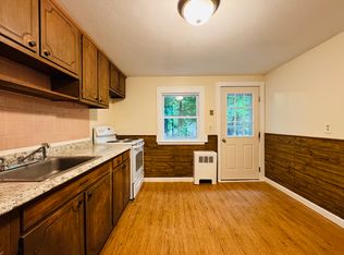 5 Rice St APT 3, Middleboro, MA 02346