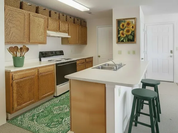 2200 W Sudbury Dr #1, Bloomington, IN 47403