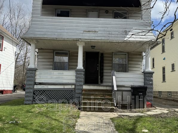 2927 E 126th St Unit 1