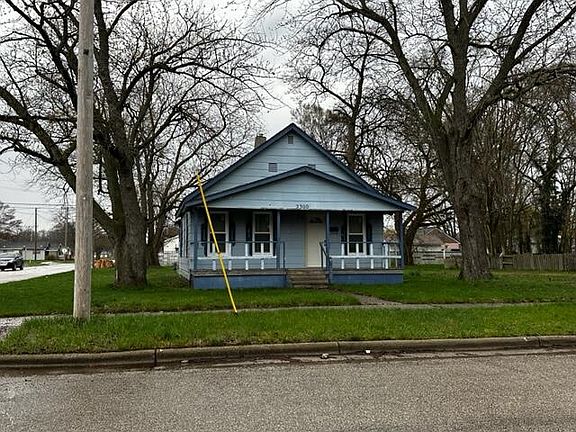 3rd image of 2300 McIlwraith St
