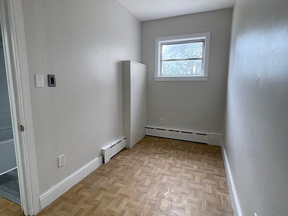 5th image of 1134 Perkiomen Ave