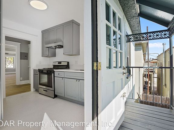 2nd image of 1026 E Broadway Broadway #1032