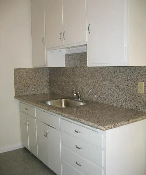 Curtis St — Photo 10