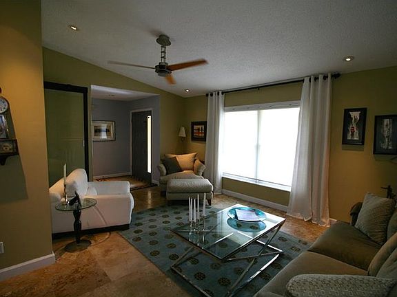 4th image of 3627 Ocita Dr