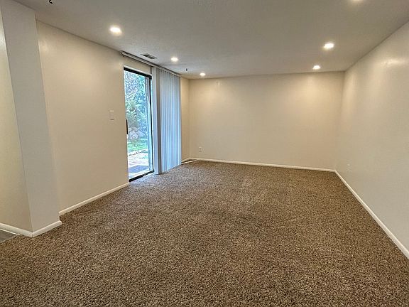 2nd image of 722 N Eastside Dr Unit A