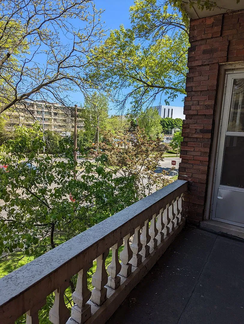 San Rafael Apartments — Photo 4