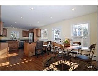 2nd image of 765 Evanston Ave