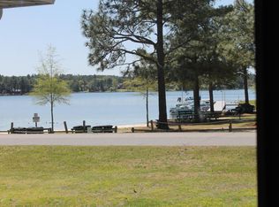 156 Firetree Ln, West End, NC 27376