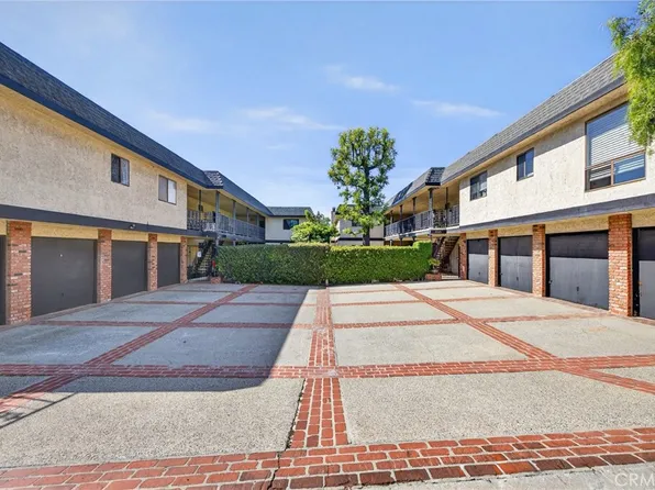 2115 Ohio Ave, Signal Hill, CA 90755