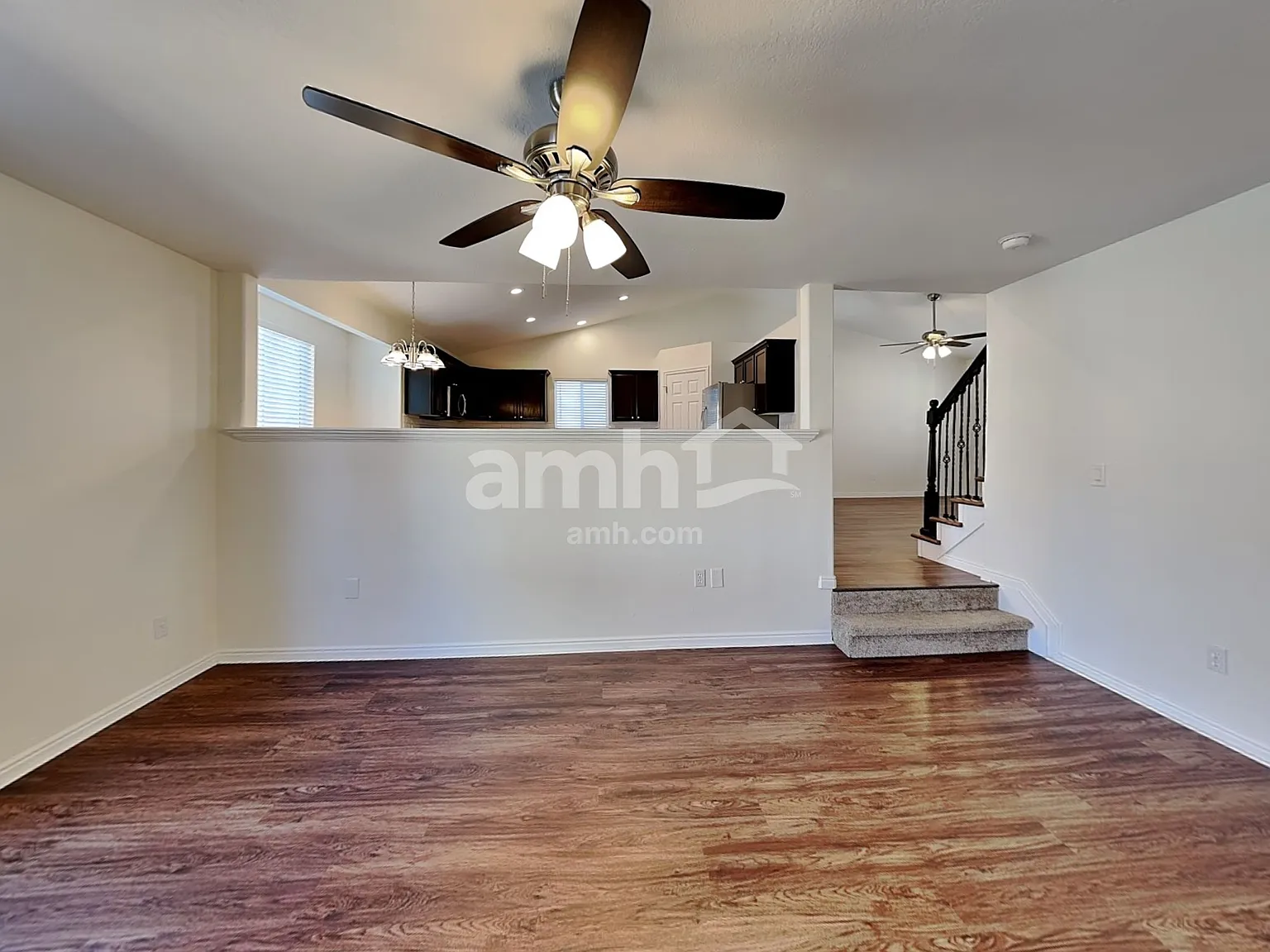 5 bed, 3.5 bath, 2380 sqft, $2,600 — Photo 4