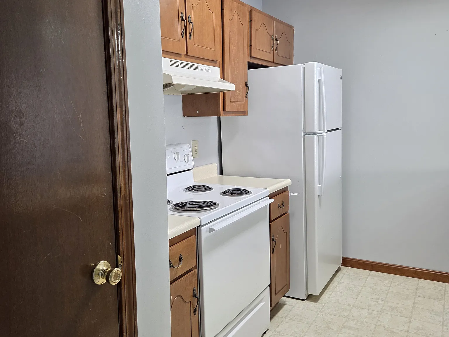 2 bed, 930 sqft, $1,100 — Photo 4