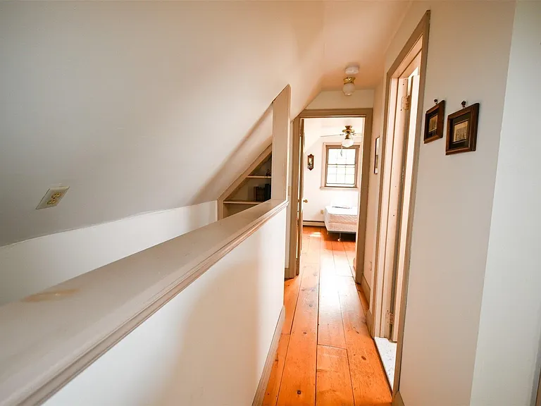 455 Fred St — Photo 14