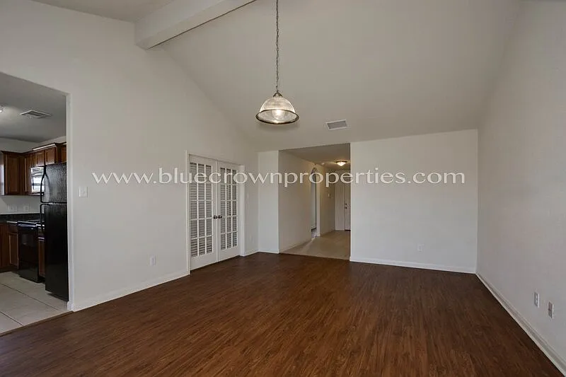 3 bed, 2.0 bath, 1663 sqft, $1,750 — Photo 3