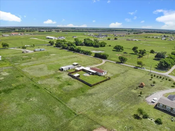 12421 County Road 800, Nevada, TX 75173