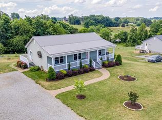 195 Estate Dr, Glade Hill, VA 24092