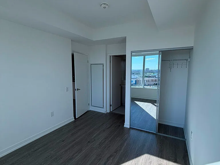 2485 Eglinton Ave W #1323 — Photo 26