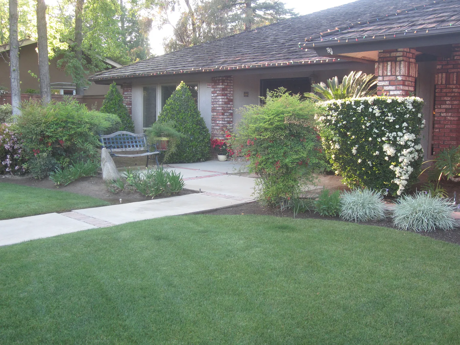 2668 W Robinwood Ln photo 1