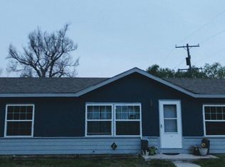 904 Thomes Ave, Cheyenne, WY 82007