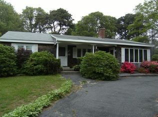 25 Pilgrim Rd, Sagamore Beach, MA 02562